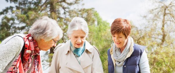 daughter and mother with dementia